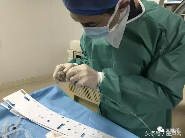 山东大学齐鲁医院首例LAmbre™左心耳封堵器成功植入
