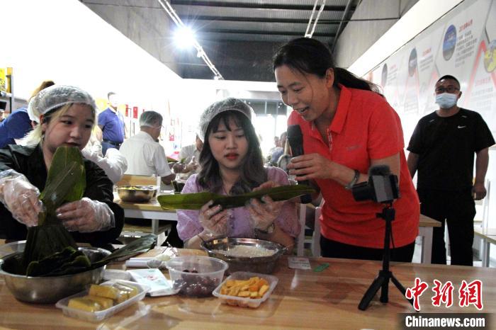 点击进入下一页