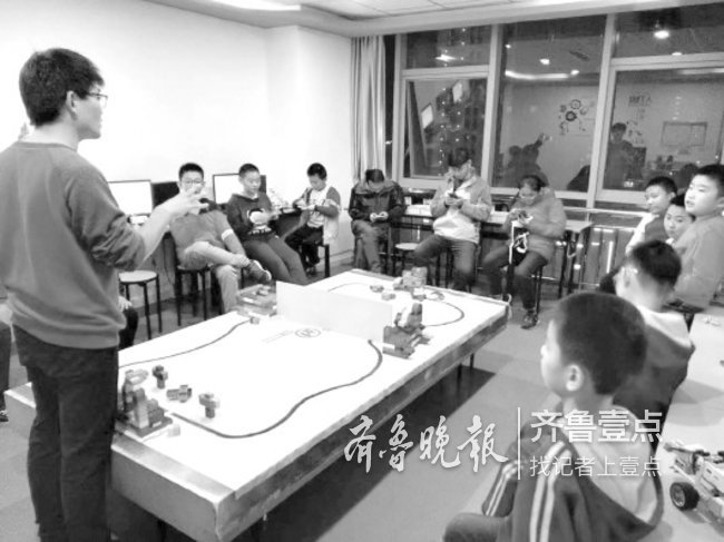 说明: https://sd.dzwww.com/sdnews/201810/W020181019267433073943.jpg