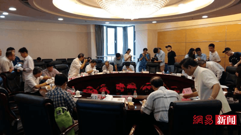 顶级专家扎堆山大“会诊”“骨刻文 ”