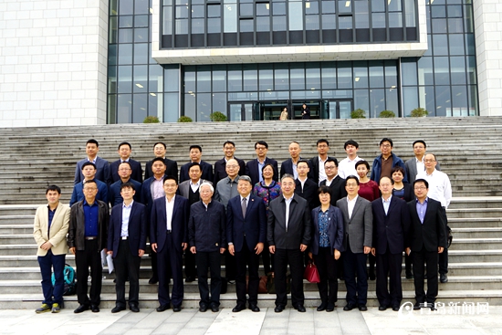 说明: http://img5.iqilu.com/c/u/2018/1026/1540535477921.jpg