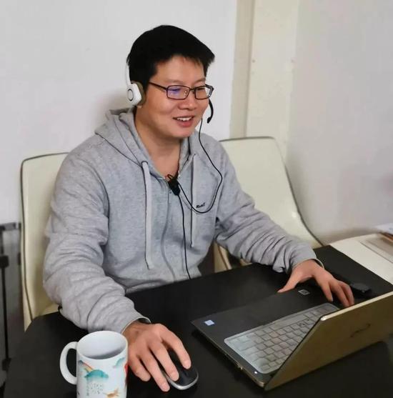 能源与动力工程学院白书战老师正在讲授《交通运输安全学》