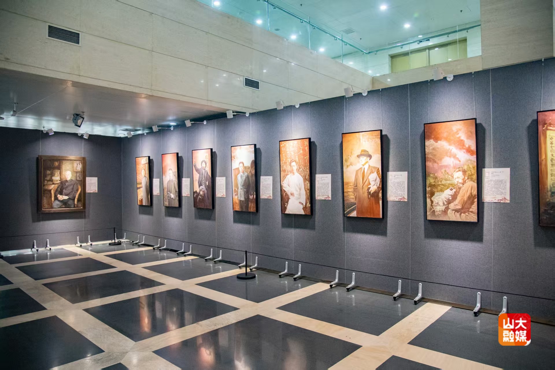 山东大学“烽火弦歌——抗战中的山大人”主题美术创作展开幕 山东大学“烽火弦歌——抗战中的山大人”主题美术创作展开幕