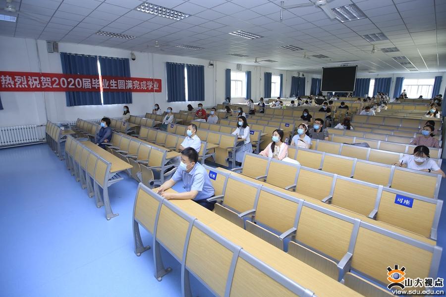 http://n.sinaimg.cn/spider2020619/700/w900h600/20200619/60ae-ivffpcs5962830.jpg
