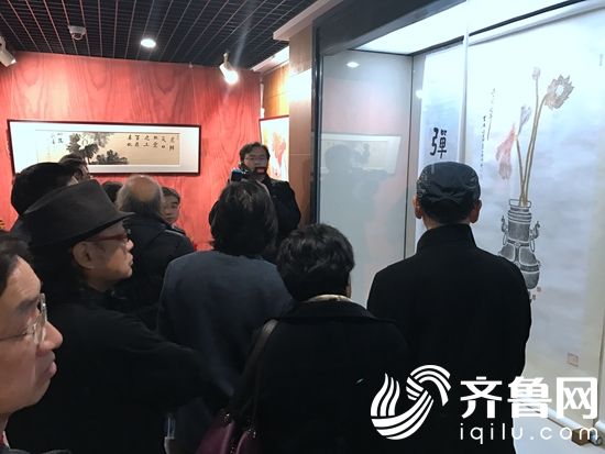 《莲莲吉庆—饶宗颐教授荷花书画巡回展》在山东大学开展