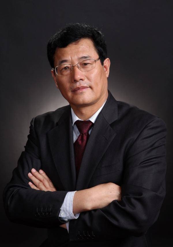 10名专家荣获山东省第十五届社会科学突出贡献奖 10名专家荣获山东省第十五届社会科学突出贡献奖