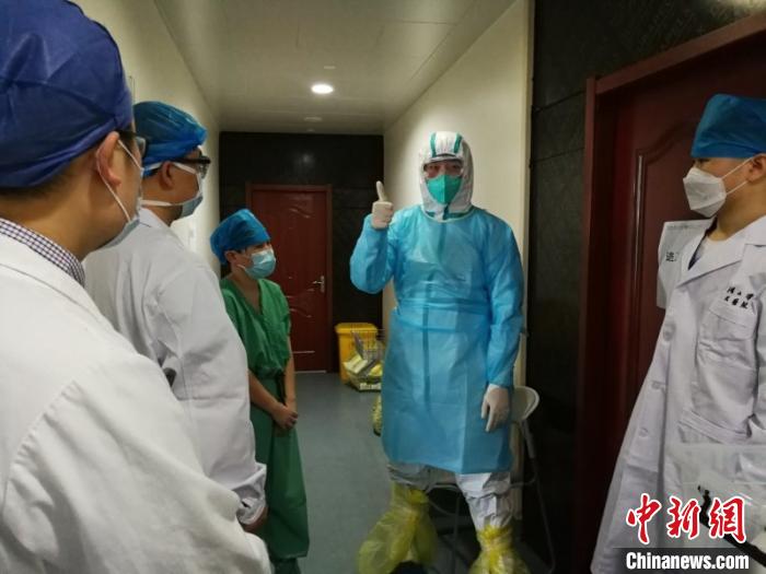 山东援鄂医疗队致谢身后力量：在这场战“疫”中没有旁观者