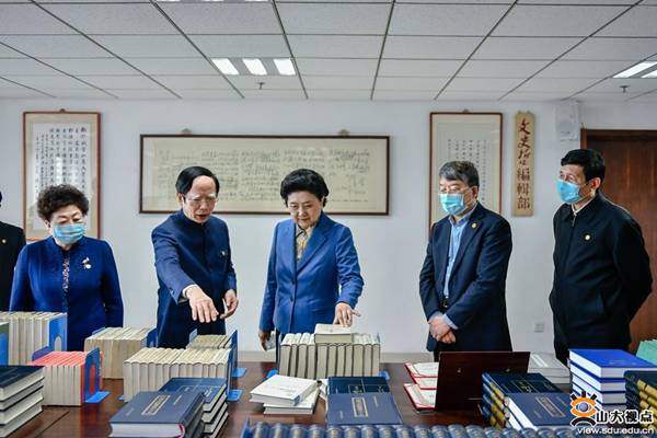 https://www.view.sdu.edu.cn/__local/5/70/2B/CE82769C2AB766E662BF80451F6_EB015115_15A7D.jpg