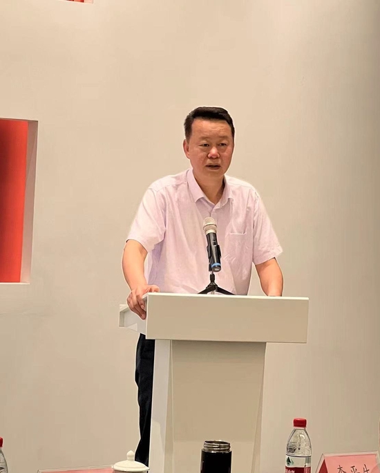山东大学儒学高等研究院党委书记兼中华美德教育学院党委书记李平生