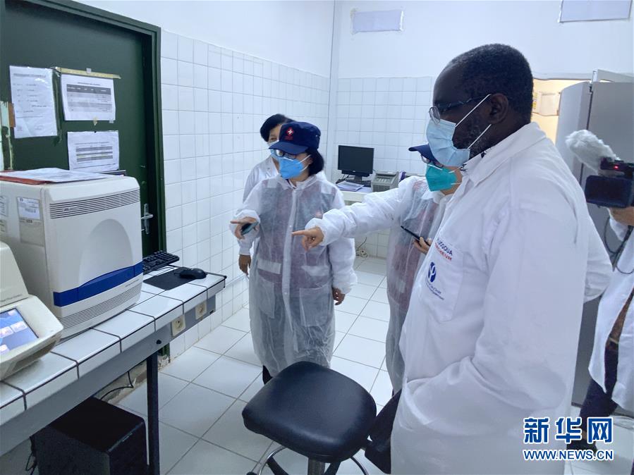 (新华全媒头条·图文互动)(13)“始终把人民群众生命安全和身体健康放在第一位”——中国抗疫彰显“生命至上、人民至上”理念 (新华全媒头条·图文互动)(13)“始终把人民群众生命安全和身体健康放在第一位”——中国抗疫彰显“生命至上、人民至上”理念