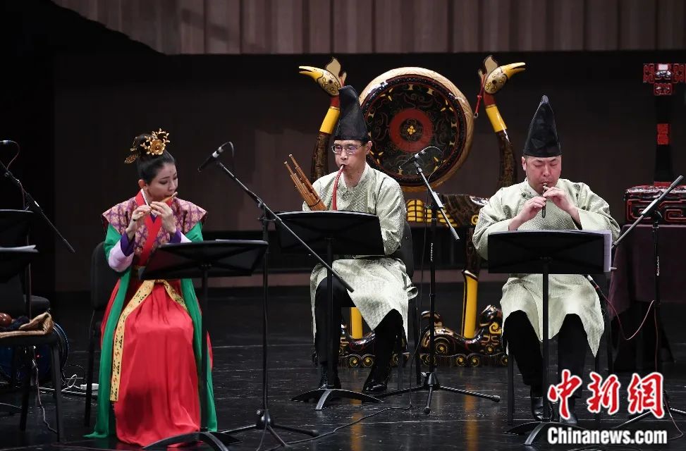 2019年，来自中国、韩国、日本的多位艺术家在浙江杭州上演世界文化遗产-正仓院复原乐器音乐会。中新社记者 王刚 摄